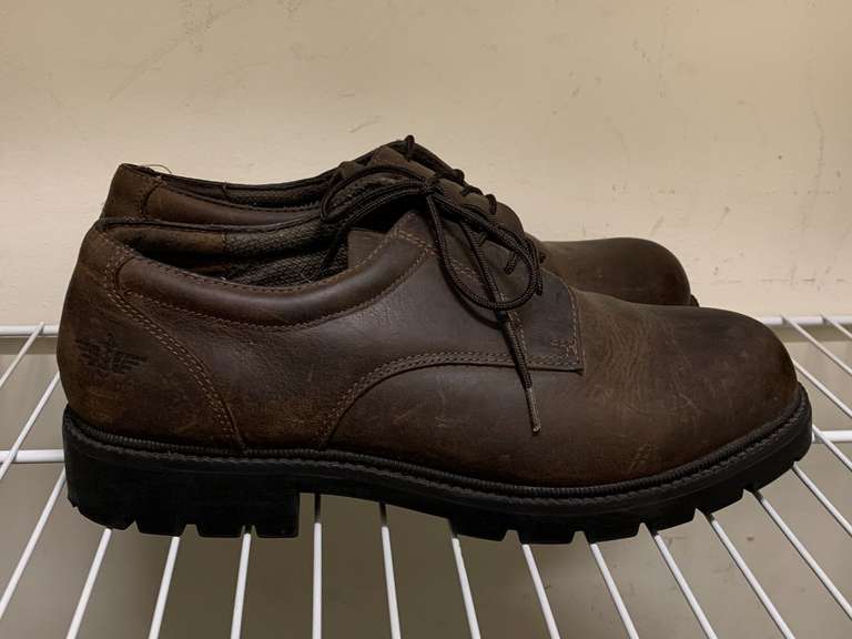 NEW MEN'S DOCKERS BROWN LEATHER LACE UP SHOES SIZE 10 1/2M - UP MASTER CLOSET 1 image