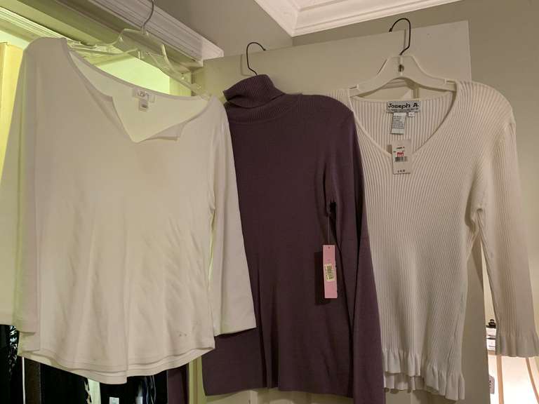 LADIES TOPS - 8 SIZE LARGE & 1 SIZE LARGE DRESS (2 NEW W/ TAGS) - UP BED 2 CLOSET image