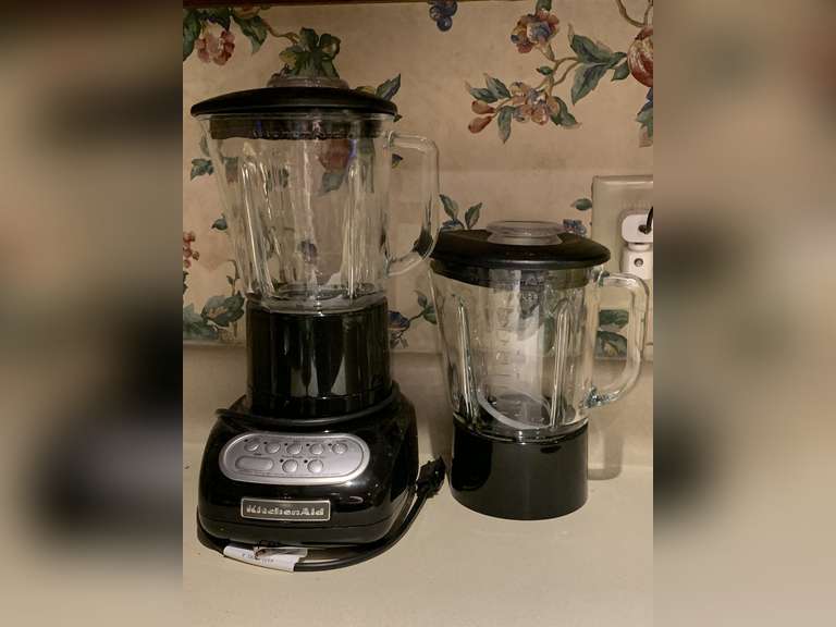 KITCHENAID 5 SPEED BLENDER WITH EXTRA GLASS PITCHER - KITCHEN image