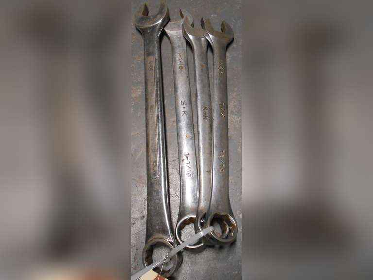 4 PC S-K COMBO WRENCH SET 1 1/8", 1 1/16", 1" & 15/16" image