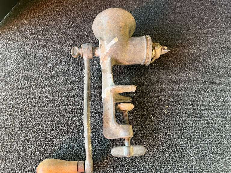 Vintage/antique counter mounted manual meat grinder, see pictures for details. image