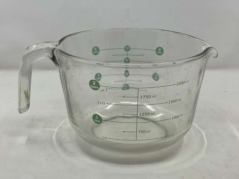 KIT… Martha Stewart 2 quart measuring cup, see pictures for details. image
