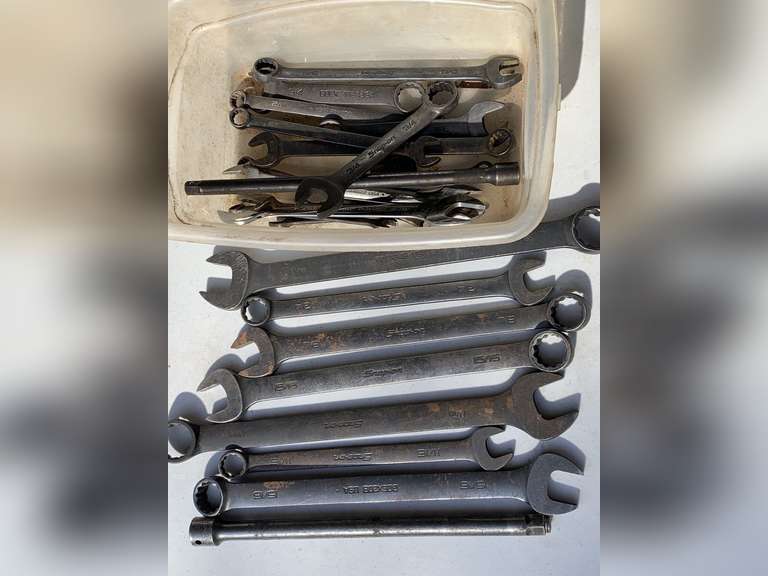 CONTAINER OF VINTAGE SNAP-ON COMBINATION WRENCHES & MORE - GARAGE image
