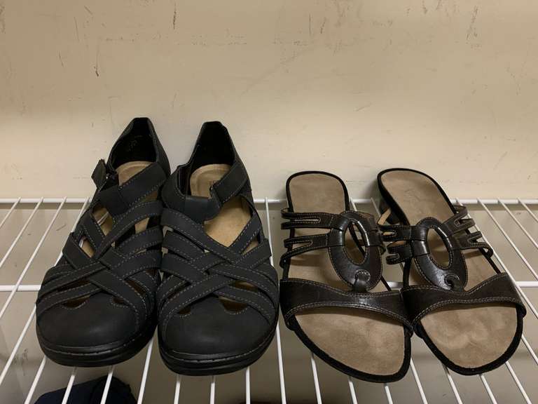 NEW CROFT & BARROW ORTHOLITE BLACK SHOES SIZE 9 & NEW CLARKS ARTISAN BLACK SANDALS SIZE 9 - UP MASTER CLOSET 1 image