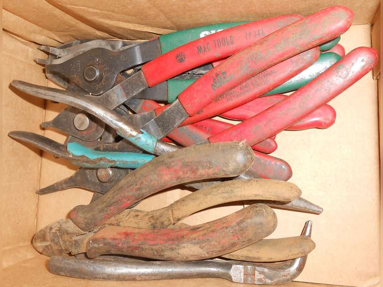 ASSORTED PLIERS (10) PCS image