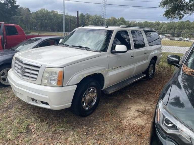 2005 Cadillac Escalade ESV SUV Base V8, 6