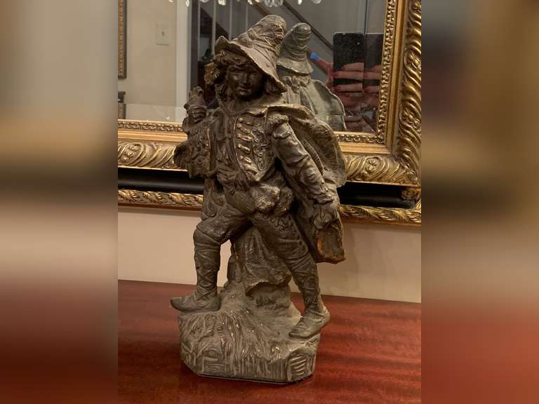 VINTAGE PLASTER W/ GOLD GILT TRIM STATUE "DON JUAN" 15" TALL X 8" WIDE - DINING ROOM image