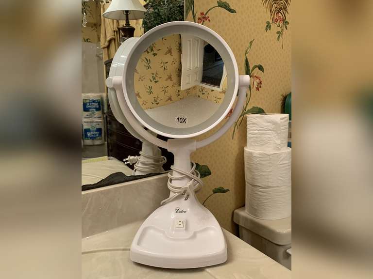 NEW ZADRO WHITE LIGHTED 10X MAKEUP MIRROR - UP MASTER BATH image