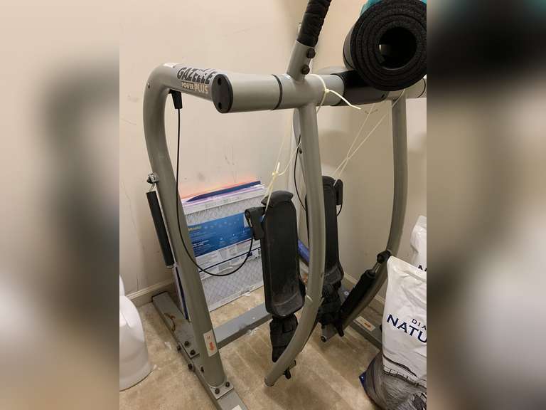 GAZELLE POWER PLUS EXERCISE MACHINE, 2 PAIR HAND WEIGHTS & MAT***MUST BRING TOOLS TO DISASSEMBLE - UP MASTER CLOSET 1 image