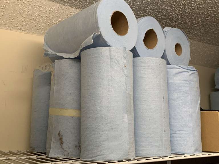 12 ROLLS OF BLUE SHOP PAPER TOWELS - UP MASTER CLOSET 2 image