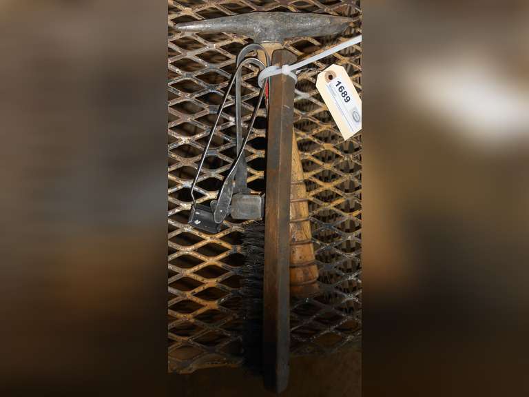 (2) FLINT TORCH STRIKERS, (1) CHIPPING HAMMER & (1) WIRE BRUSH image