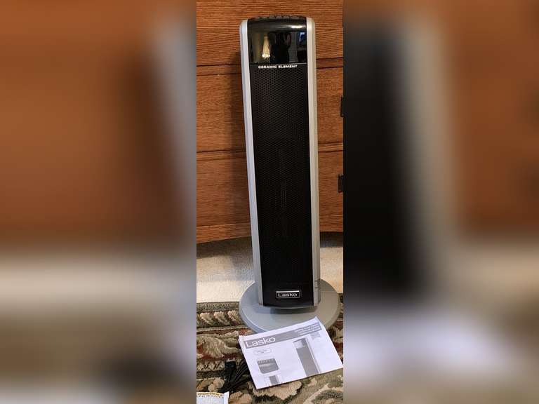 LASKO CERAMIC ELEMENT TOWER HEATER (NO REMOTE) 30" TALL - UP BED 1 image