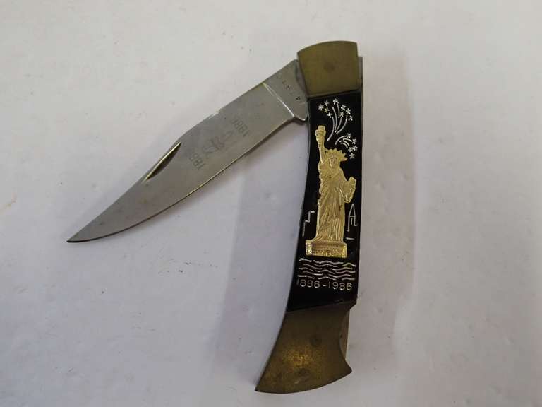 Statue of Liberty Commemorative Pocket Knife - 1886-1986 image