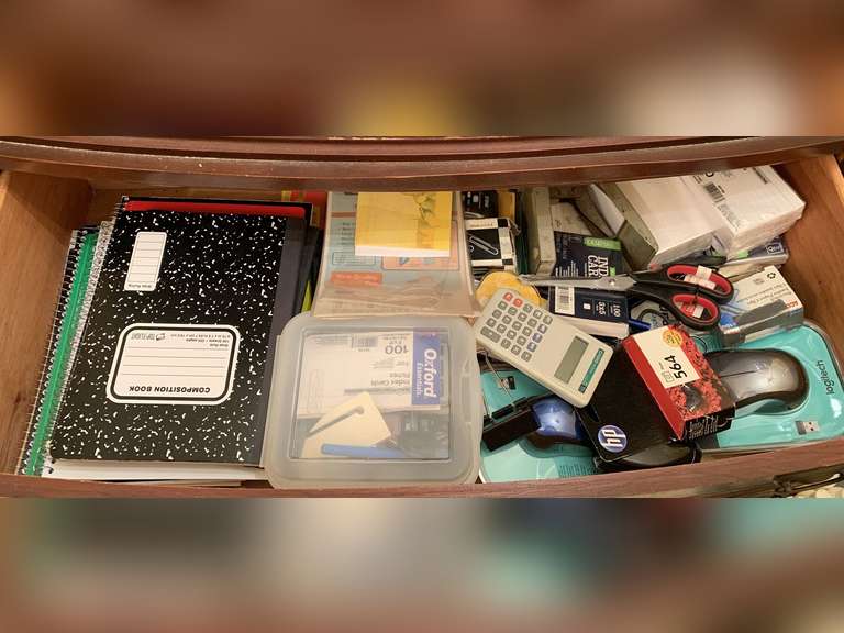 DRAWER FULL OF OFFICE SUPPLIES TO INCLUDE NOTEPADS, INDEX CARDS, NEW COMPUTER MOUSES, NEW SCISSORS & MORE - UP MASTER BATH image