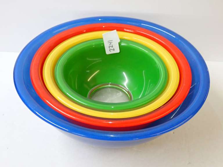 Vintage Pyrex Primary Colors Mixing Bowl Set image