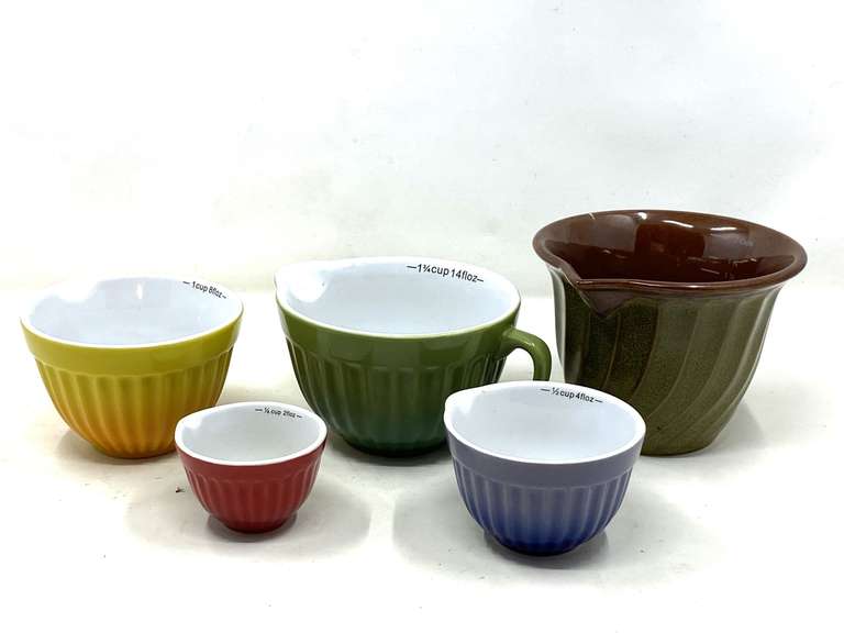 KIT… Cooks Tools measuring cups, also includes a Paula Deen pouring cup, see pictures for details. image