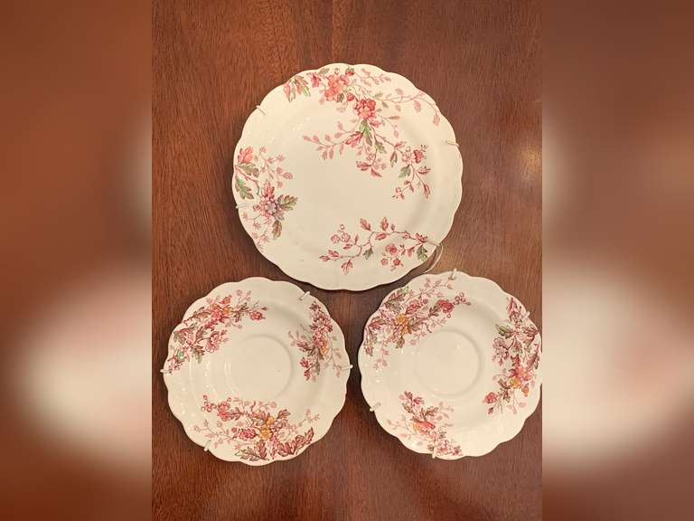 SILICON CHINA "WASHINGTON" - BREAD/BUTTER PLATE & 2 SAUCERS - DINING ROOM image