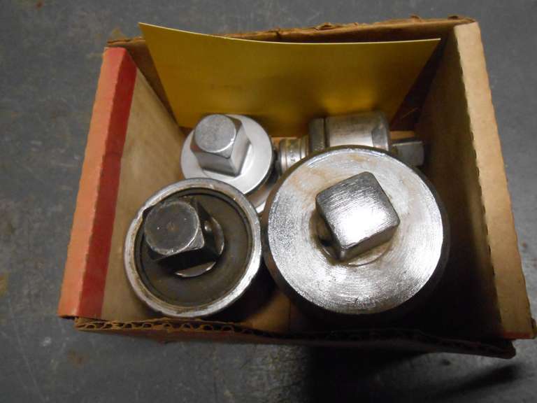 (3) 3/4" DRIVE RATCHET HEADS & (1) 1/2" DRIVE RATCHET HEAD (4) PCS image