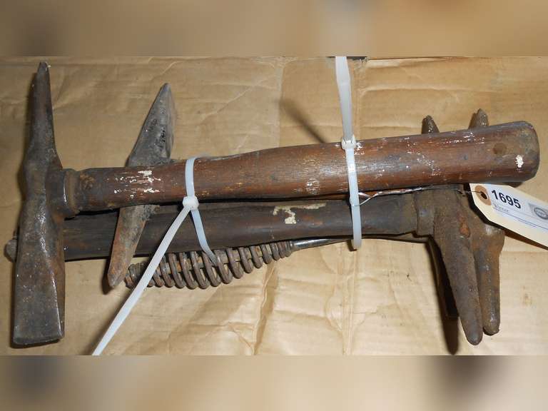 (5) CHIPPING HAMMERS image