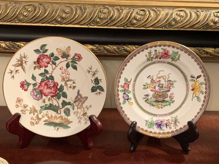 VINTAGE WEDGEWOOD BREAD/BUTTER PLATE "CHARNWOOD" 6" ROUND W/ STAND & VINTAGE SPODE BREAD/BUTTER PLATE "OLD BOW" 5 3/4" ROUND W/ STAND - DINING ROOM image