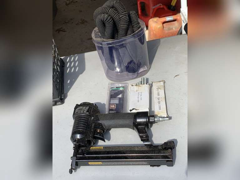 CHICAGO AIR BRAD/NAIL/STAPLER GUN WITH AIR HOSE IN SMALL CRATE - GARAGE image