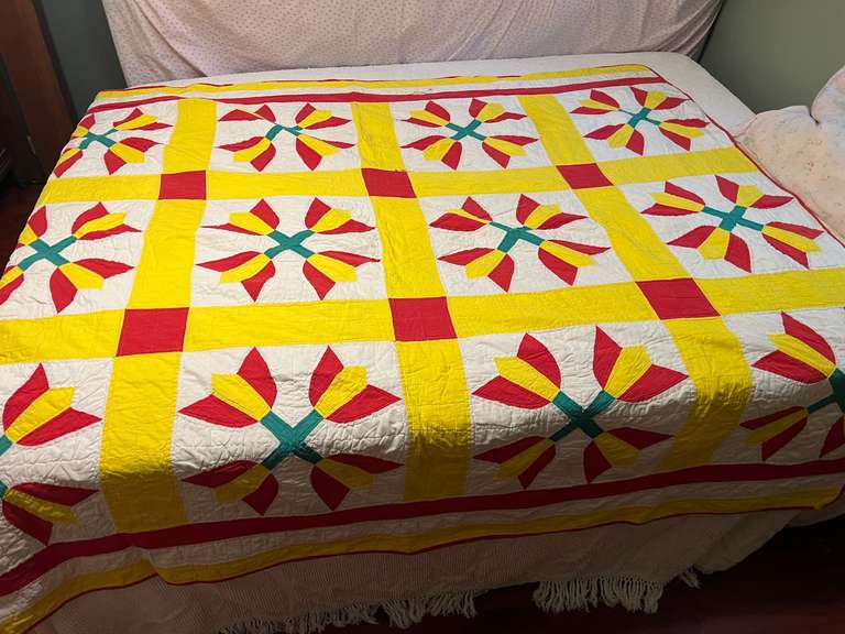 BR4… Vintage custom quilt, seller states a lot of these quilts were made by his grandmother, see pictures for details. image