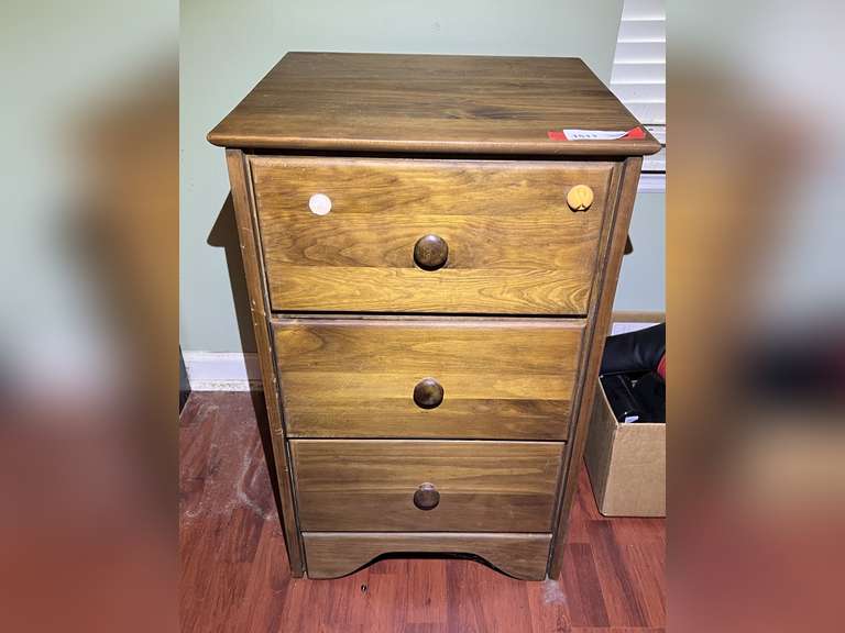 BR2…Small three drawer chest of drawers, see pictures for details. image