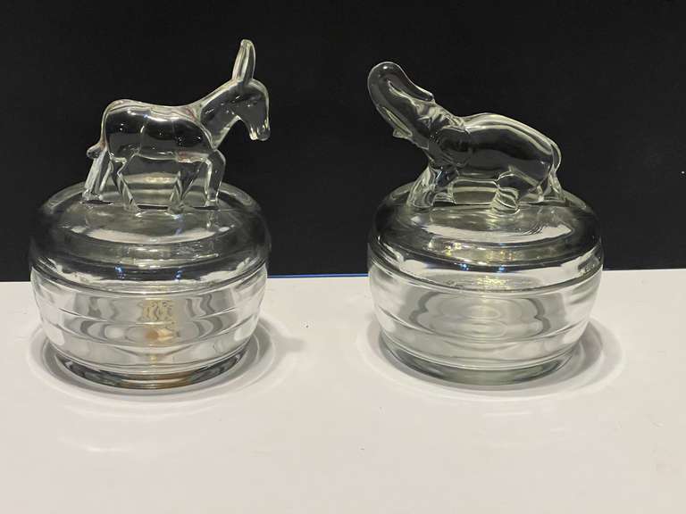 KIT… Clear vintage powder jars, set of two, believed to be vintage Jeanette glass, see pictures for details. image