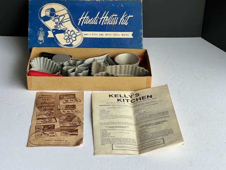 Vintage Handi Hostess Kit, Waf-L-Ette and Patty Shell Molds, comes in original box, see pictures for details. image