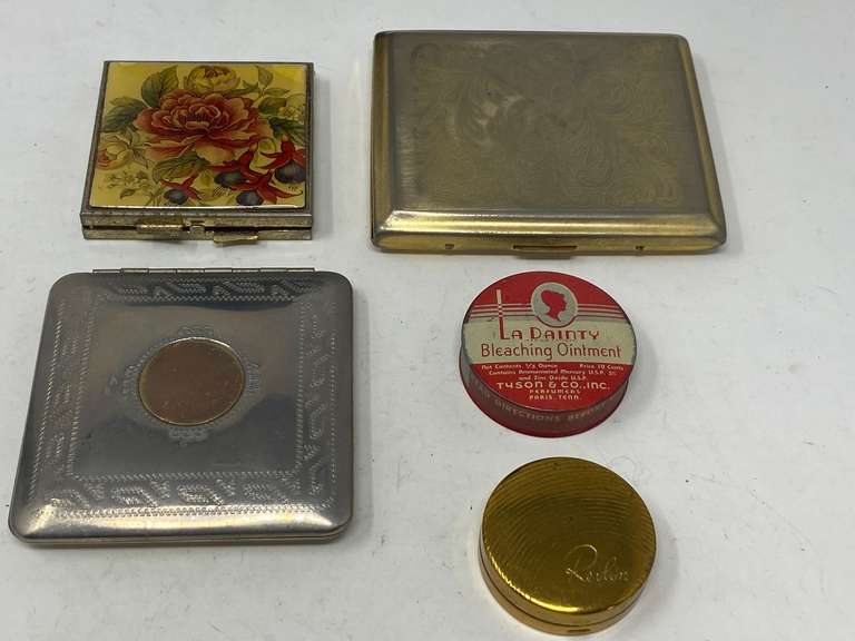 Ladies vintage compact, cigarette case, rouge compact, and more. See pictures for details. image
