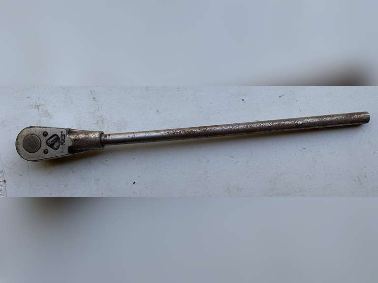 VINTAGE SNAP-ON LARGE RATCHET WITH BAR - GARAGE image