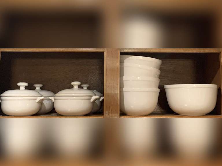 SHELF LOT TO INCLUDE 5 OVERSIZED WHITE STONEWARE BOWLS & 4 COVERED WHITE STONEWARE BEAN POTS - KITCHEN image