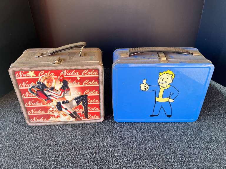Collectible metal lunchboxes, see pictures for details. image