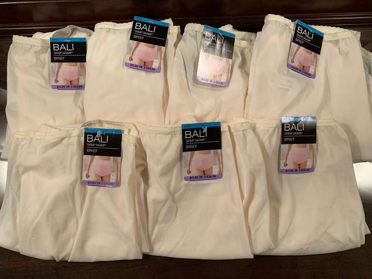 7 PAIR NEW IVORY BALI 2XL/9 BRIEFS - UP MASTER BED image