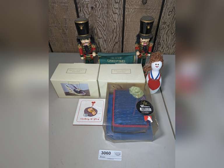 LIFESTYLES SHOE MOTIF CELL PHONE HOLDERS IN ORIGINAL BOXES, DOUBLE NUTCRACKER MERRY CHRISTMAS FIGURINE, AND MORE IN TABLETOP AREA MARKED 3060 image
