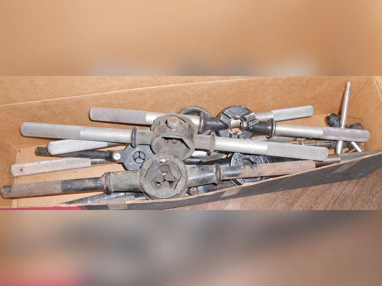 (13) PCS BOX OF TAP & DIE "T" HANDLES image