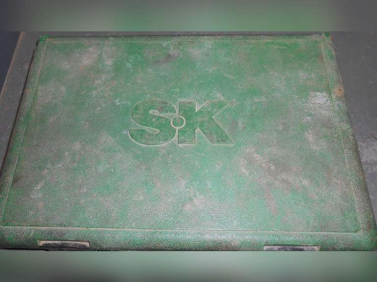 3/8" DRIVE S-K RATCHET/SOCKET SET COMPLETE image
