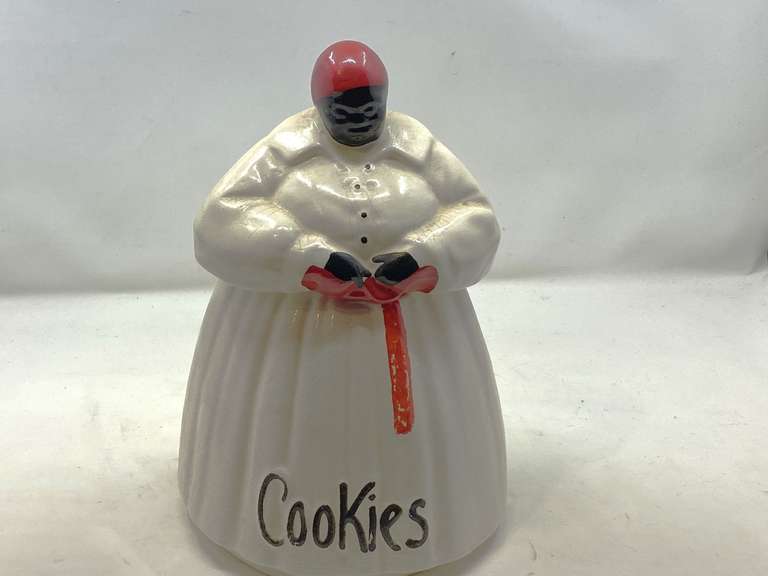 LR… Vintage McCoy Black Americana cookie jar, see pictures for details. image