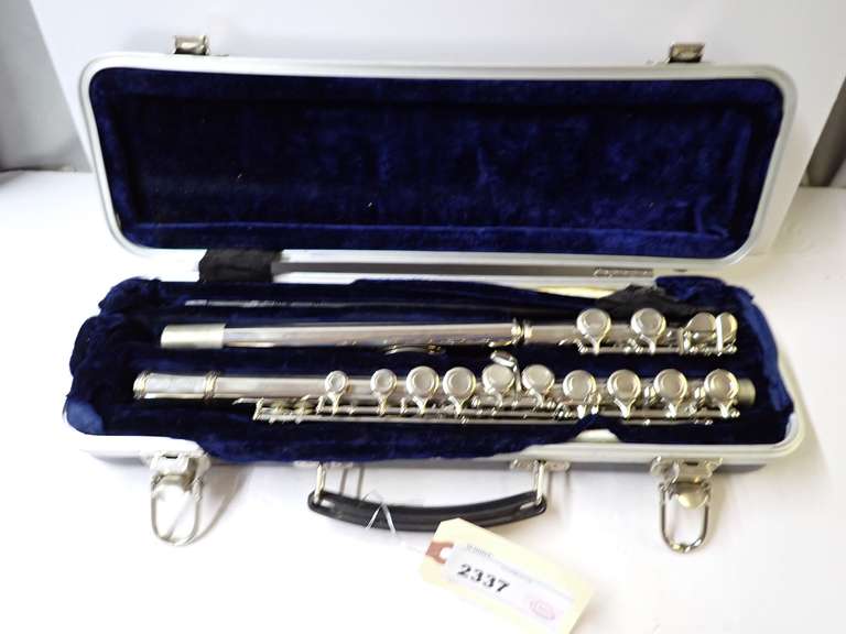 Palatino Flute in Carrying Case image