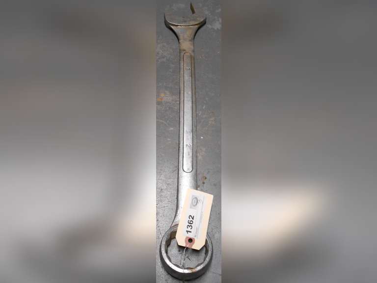 (1) 2" COMBO WRENCH image