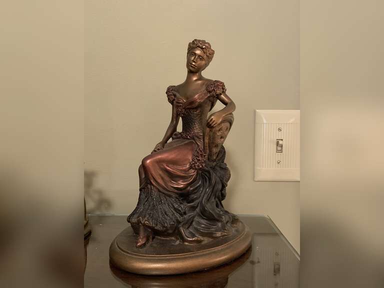 VINTAGE CERAMIC PAINTED BRONZE AUSTIN SCULPTURE "AT THE BALL" 8" LONG X 6" WIDE X 11" TALL (EXCELLENT CONDITION) - UP BED 2 image