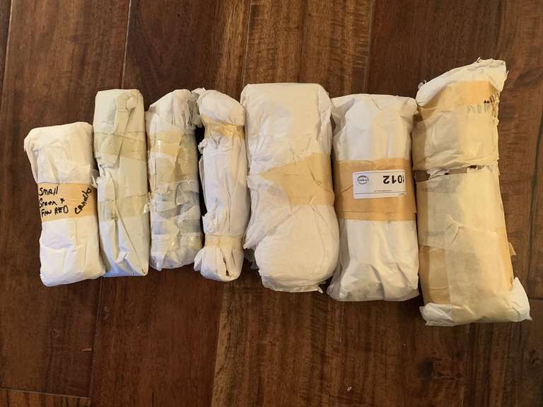 ASSORTMENT OF CANDLES (VARIOUS COLORS/SIZES) - LIVING ROOM image