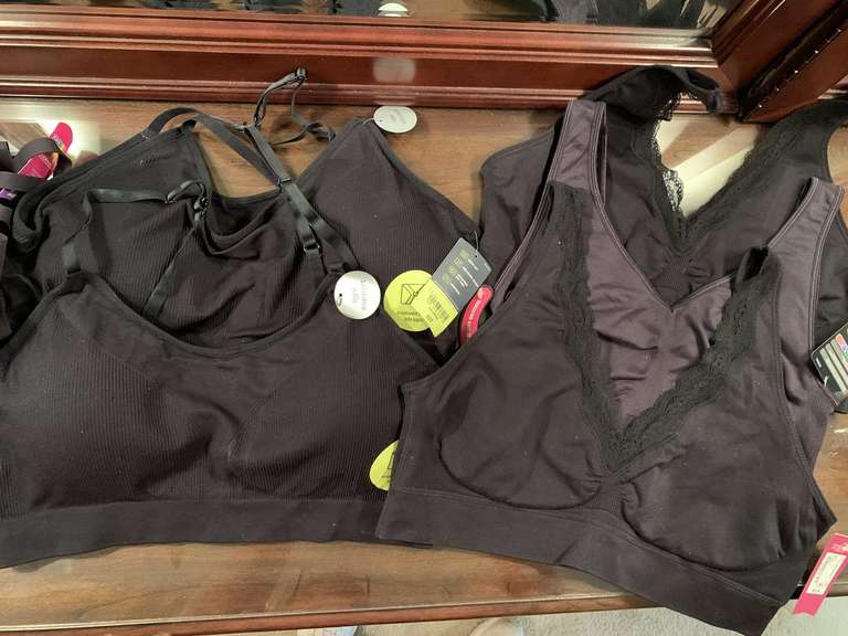 5 NEW SIZE XL SPORTS BRAS - UP MASTER BED image