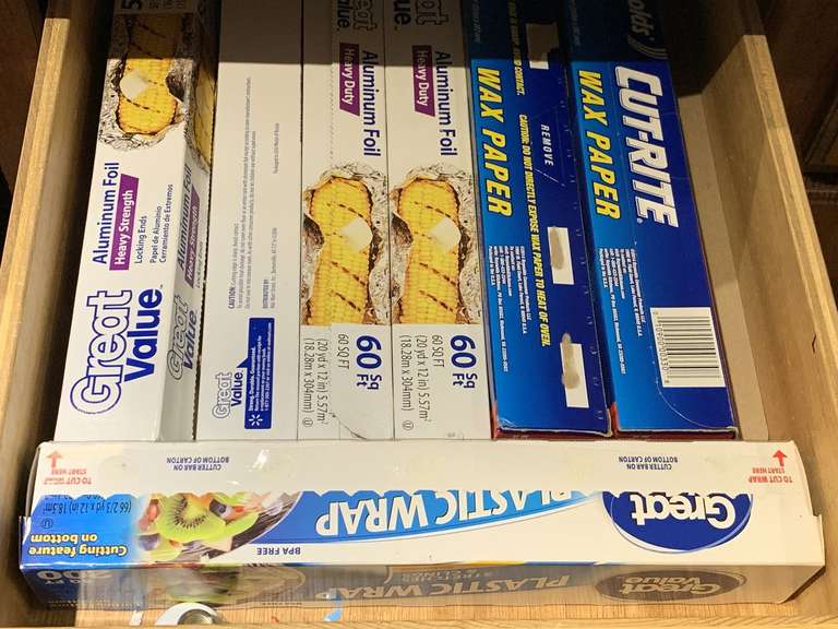 DRAWER OF ALUMINUM FOIL - KITCHEN image