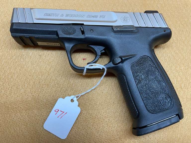 SMITH & WESSON  40 S&W  SD-40VE  FZK2030  PISTOL image