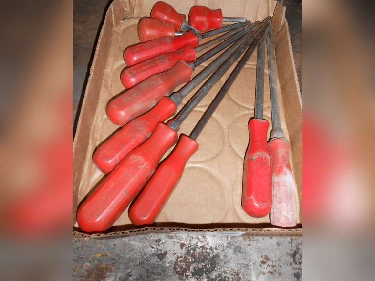 (11) ASSORTED SCREWDRIVERS image