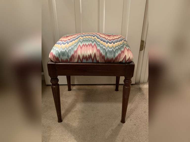 VINTAGE PADDED SEWING STOOL 15" X 17" X 18" TALL - UP BED 2 image