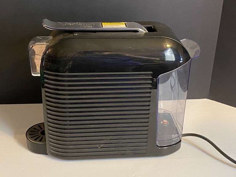 LR… Verismo espresso/coffee maker, powers up, see pictures for details. image