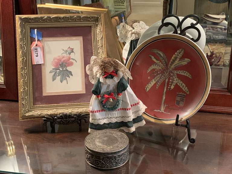 RAYMOND WAITES DECORATIVE PLATE 10" ON STAND, FRAMED PINK PEONY PRINT ON STAND 11X13, SILVERPLATE ROUND TRINKET BOX & MORE - UP MASTER BED image