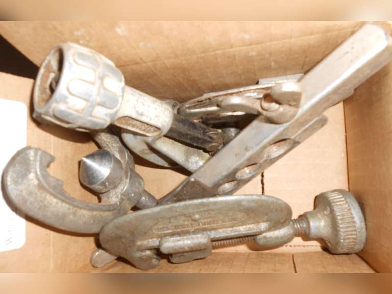 PIPE CUTTERS, FLARING TOOL, COPPER TUBING image